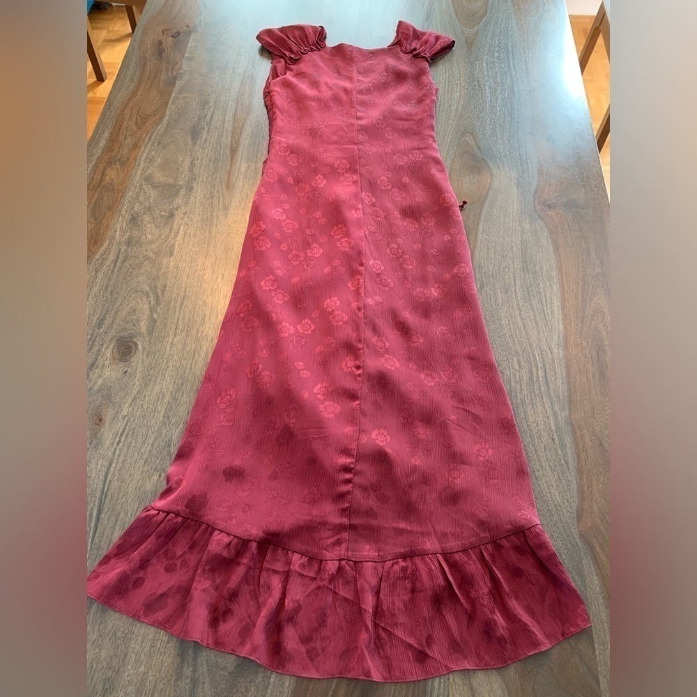 NWT Max Studio Dress Maxi Ruffled Hem Size XS Burgundy Raspberry Color - Picture 14 of 16
